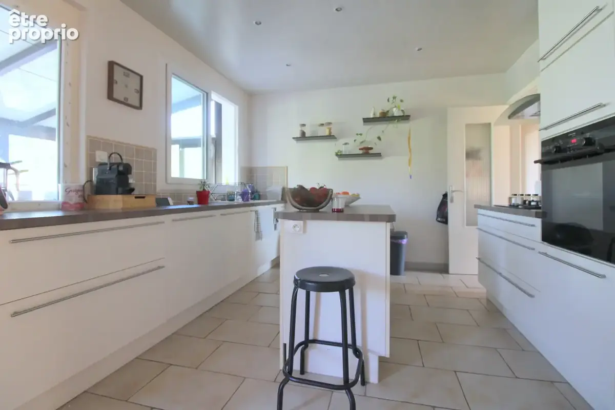 8 min de dreux. maison de 5 pieces avec sous-sol sur 1320 m2 de terrain. - photo 5