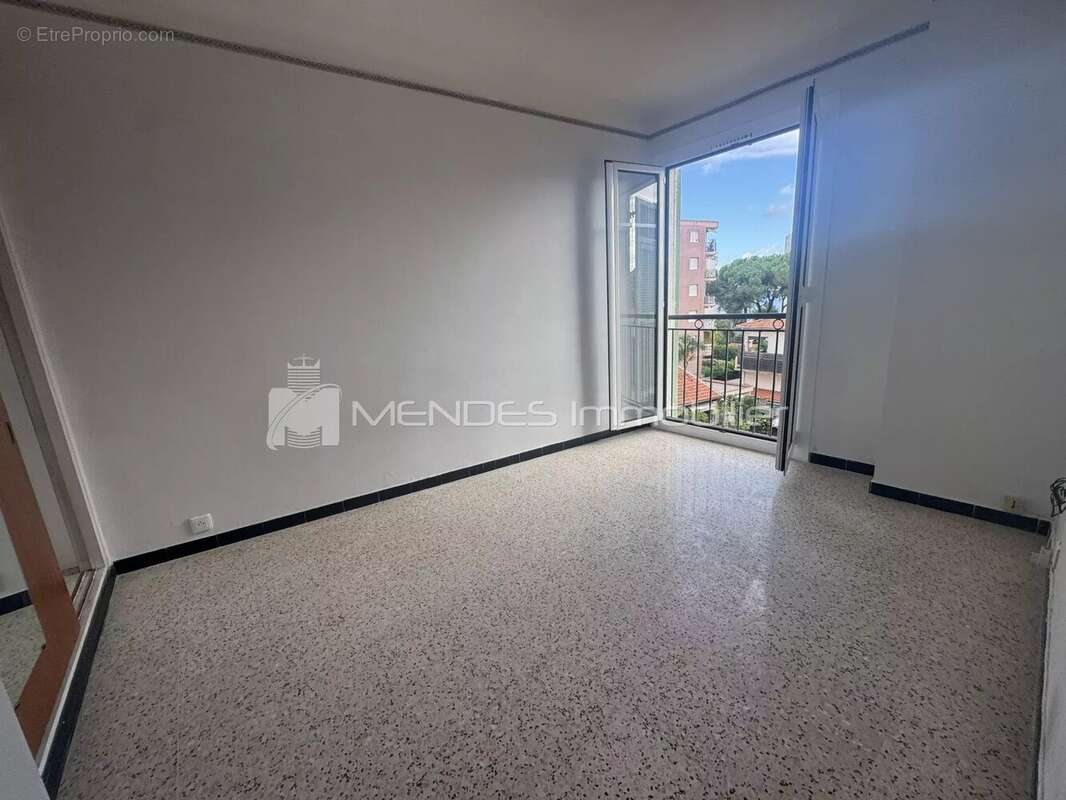 Appartement à ROQUEBRUNE-CAP-MARTIN