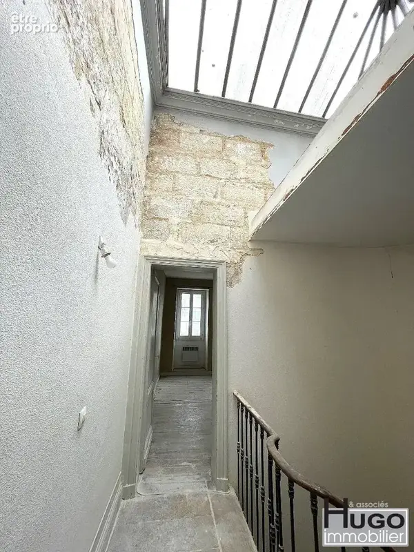 Bordeaux- rue sainte catherine- immeuble mixte 3 lots 215m² ! - photo 10