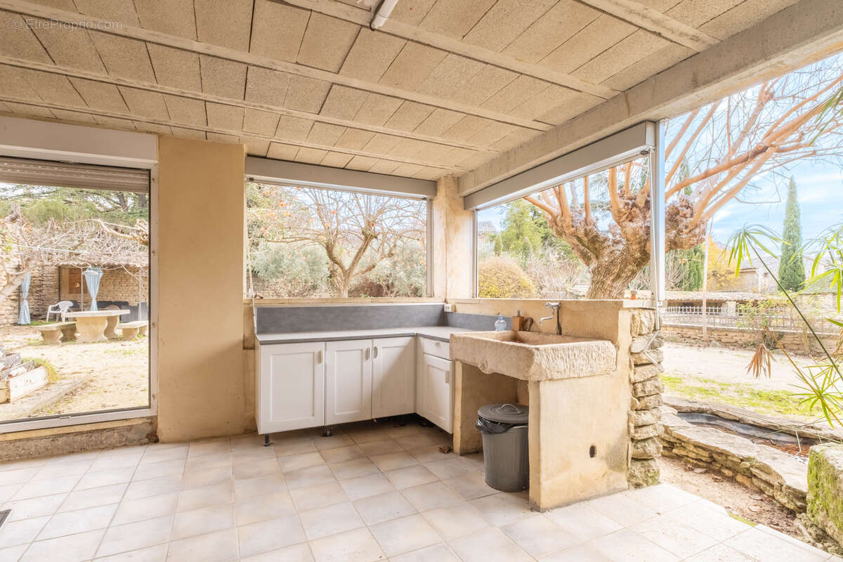 Maison à CABRIERES-D'AVIGNON