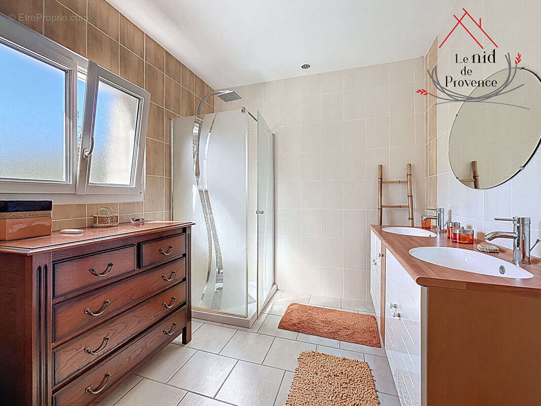 Maison à LAGARDE-PAREOL