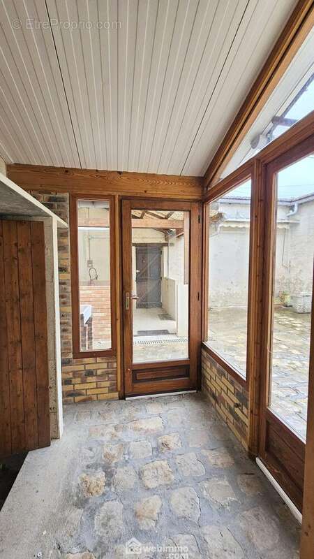 Maison 145 m² à Tousson  - photo 2
