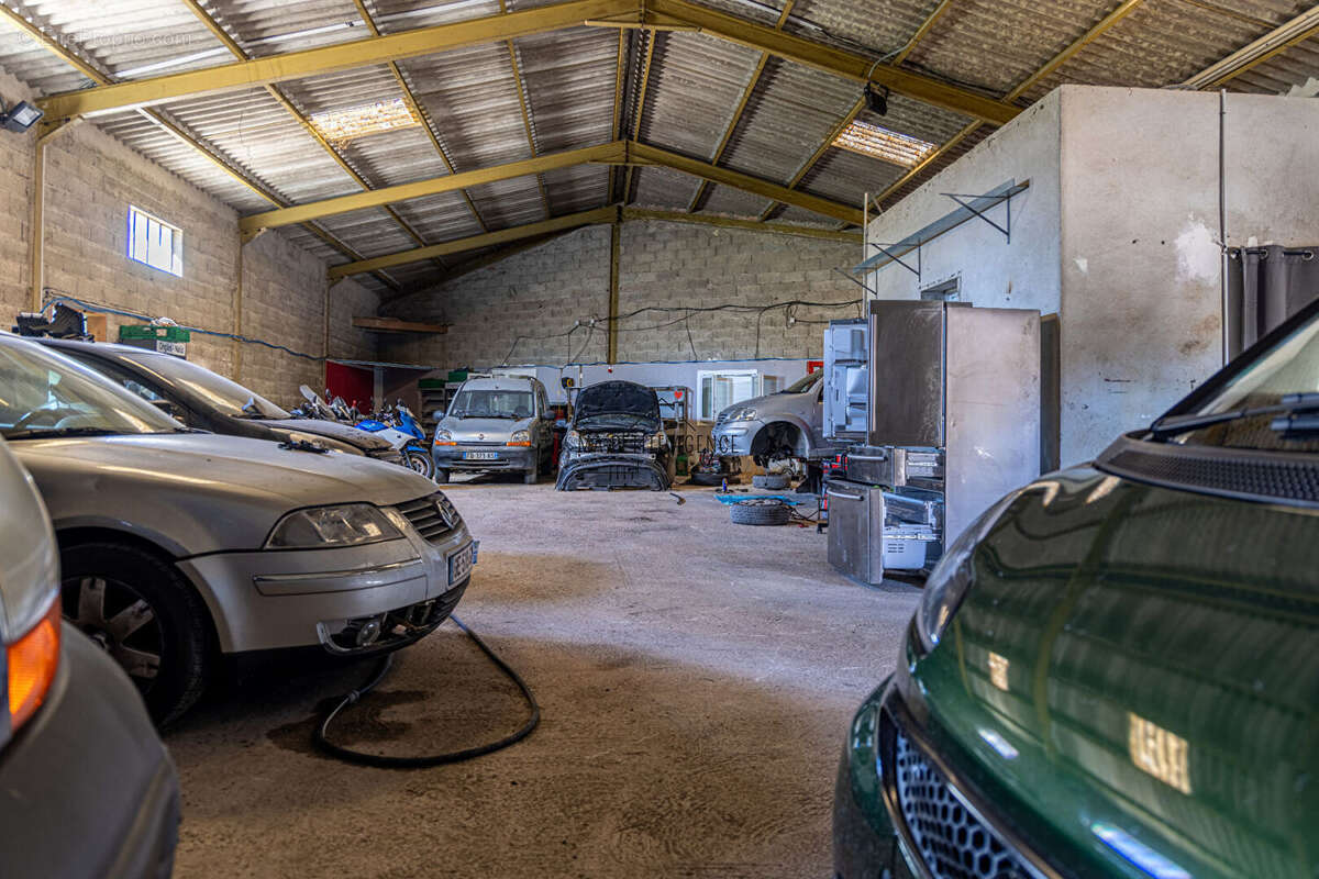 Maison à CHATEAUNEUF-LES-MARTIGUES