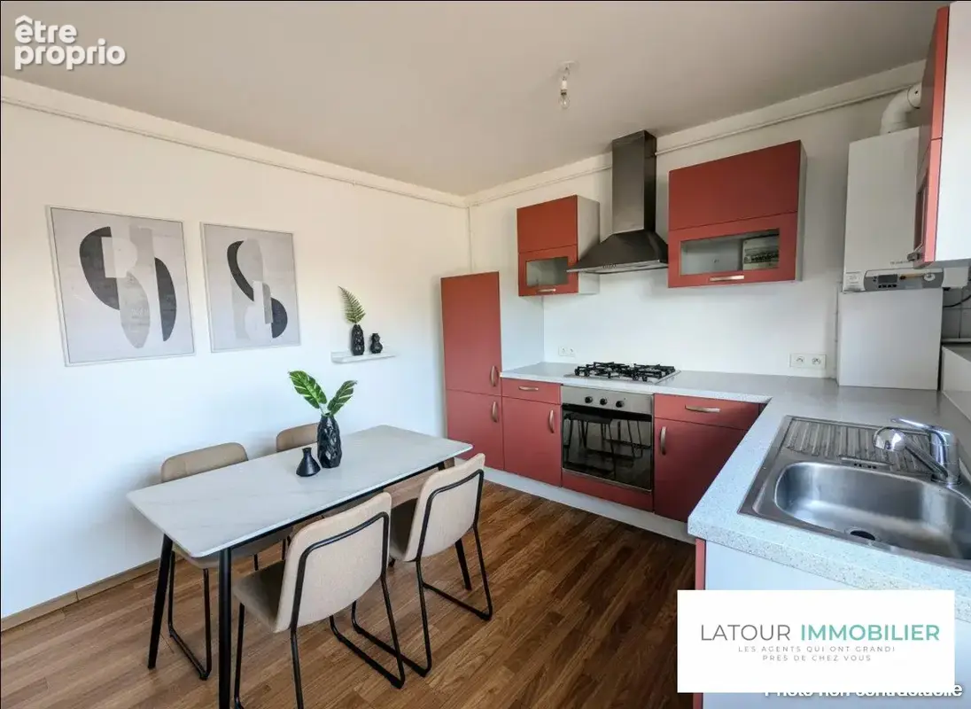 Appartement 39 m² à Bourgoin-Jallieu  - photo 2