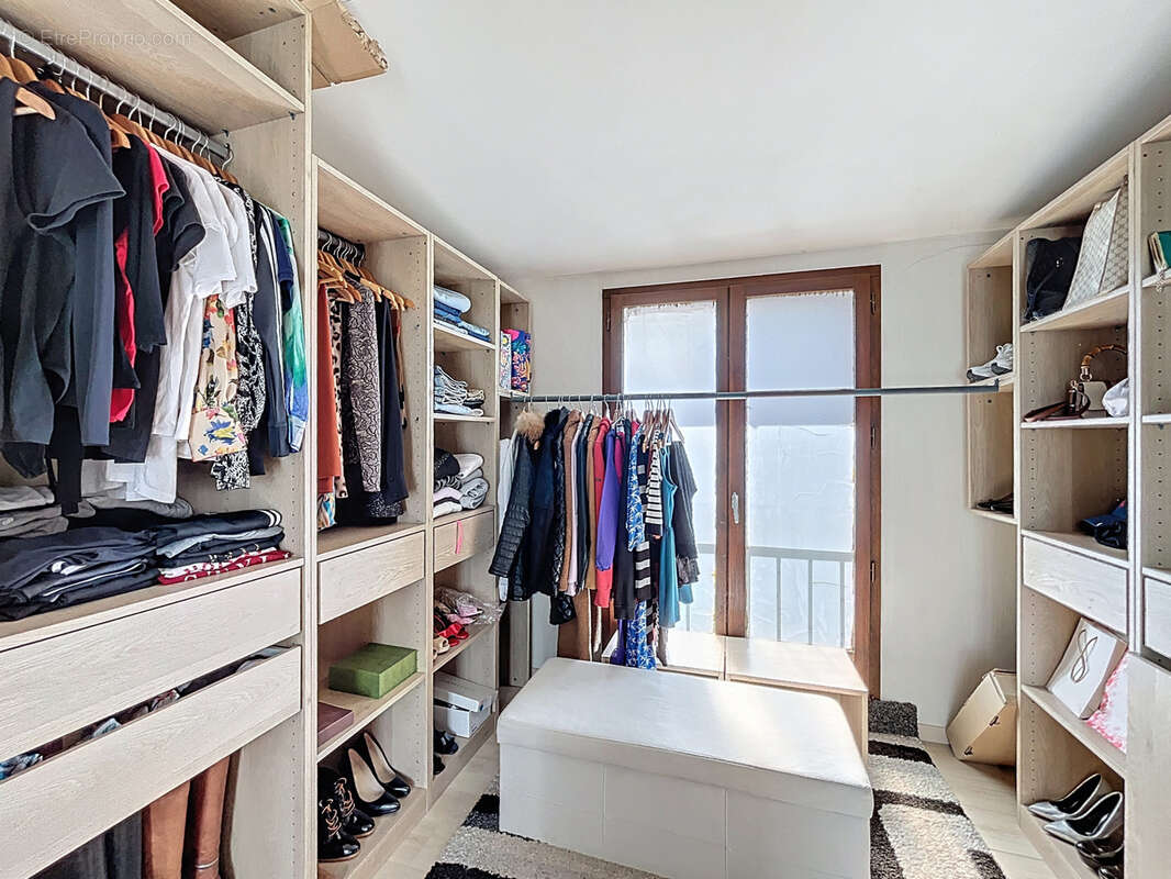 Appartement à AIX-LES-BAINS