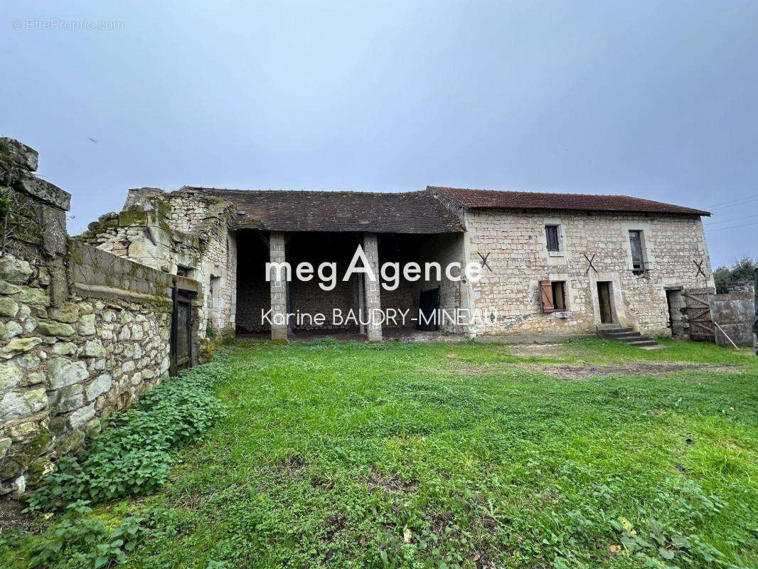 Maison à CHATELLERAULT