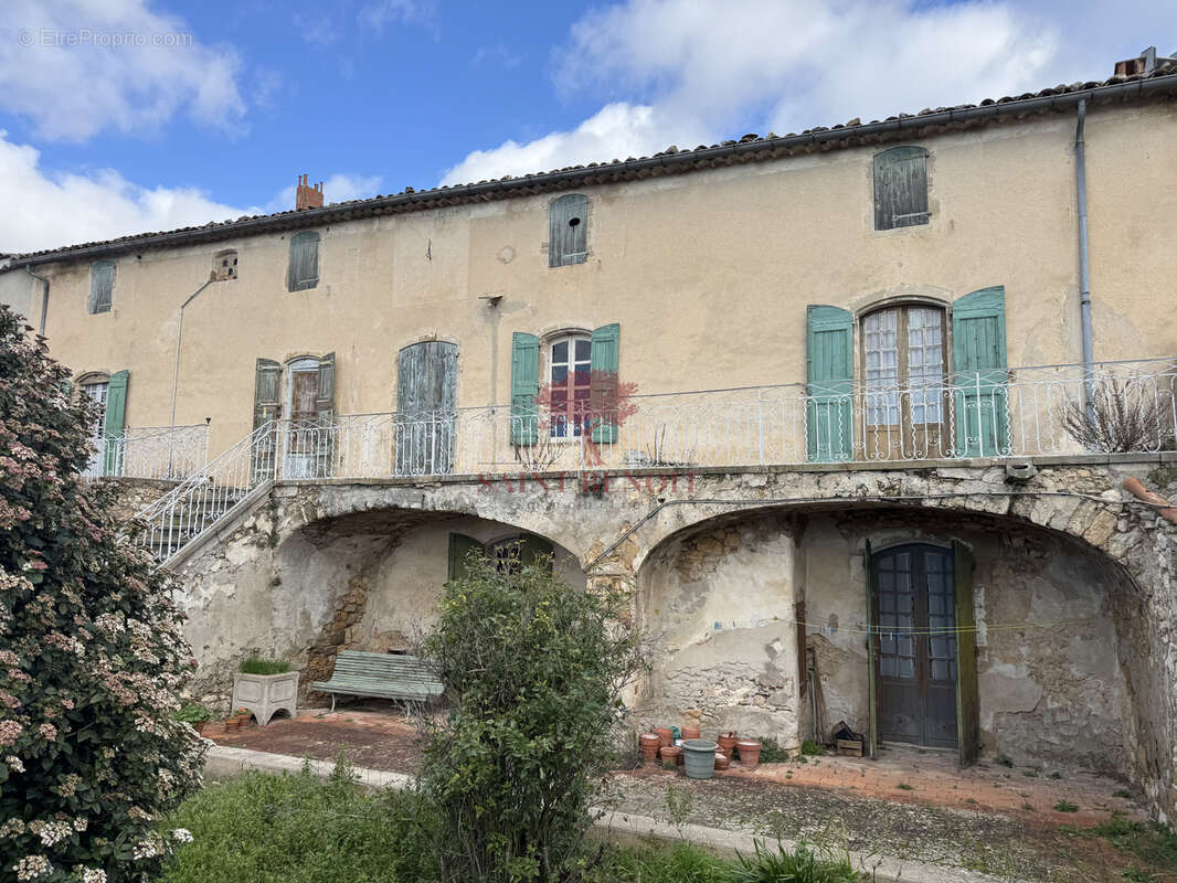 Maison à MONTPEYROUX