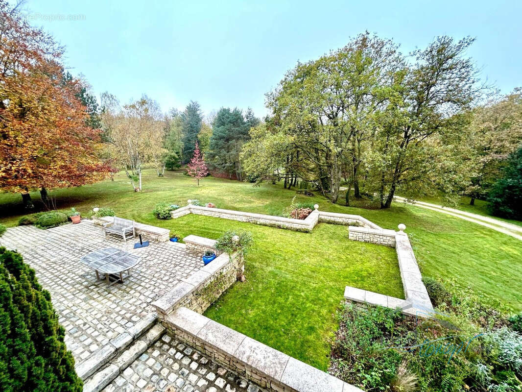 Maison à JANVILLE-SUR-JUINE