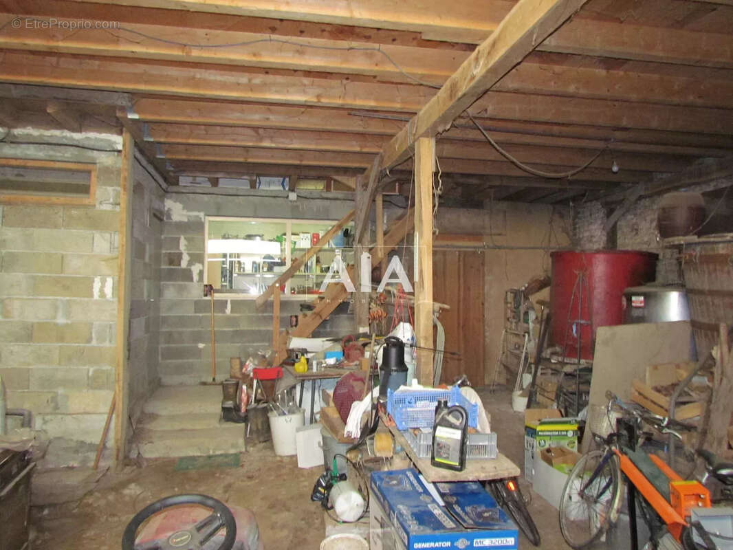 Maison de village avec bâtiment agricole proche de chef Boutonne - photo 15
