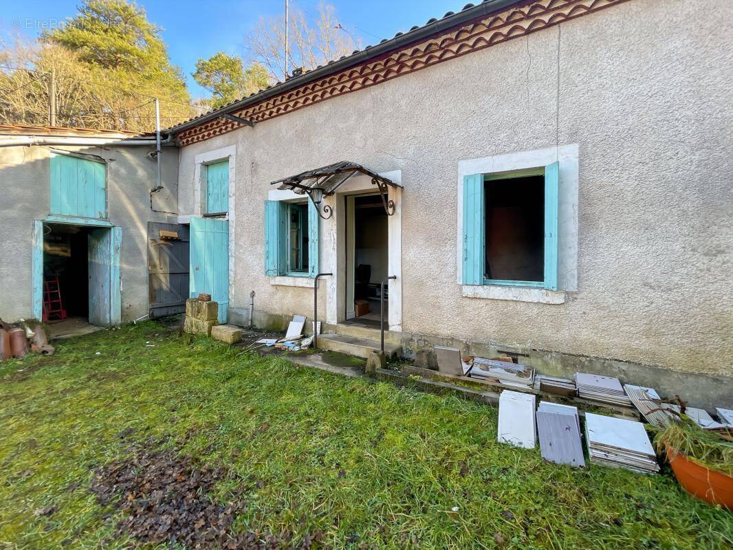 Maison à CHATEAU-L'EVEQUE