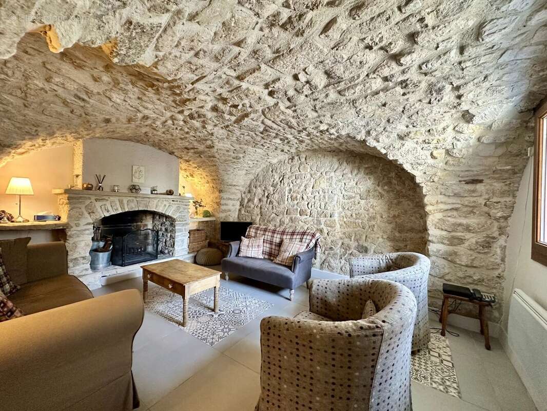 Maison à GARRIGUES-SAINTE-EULALIE