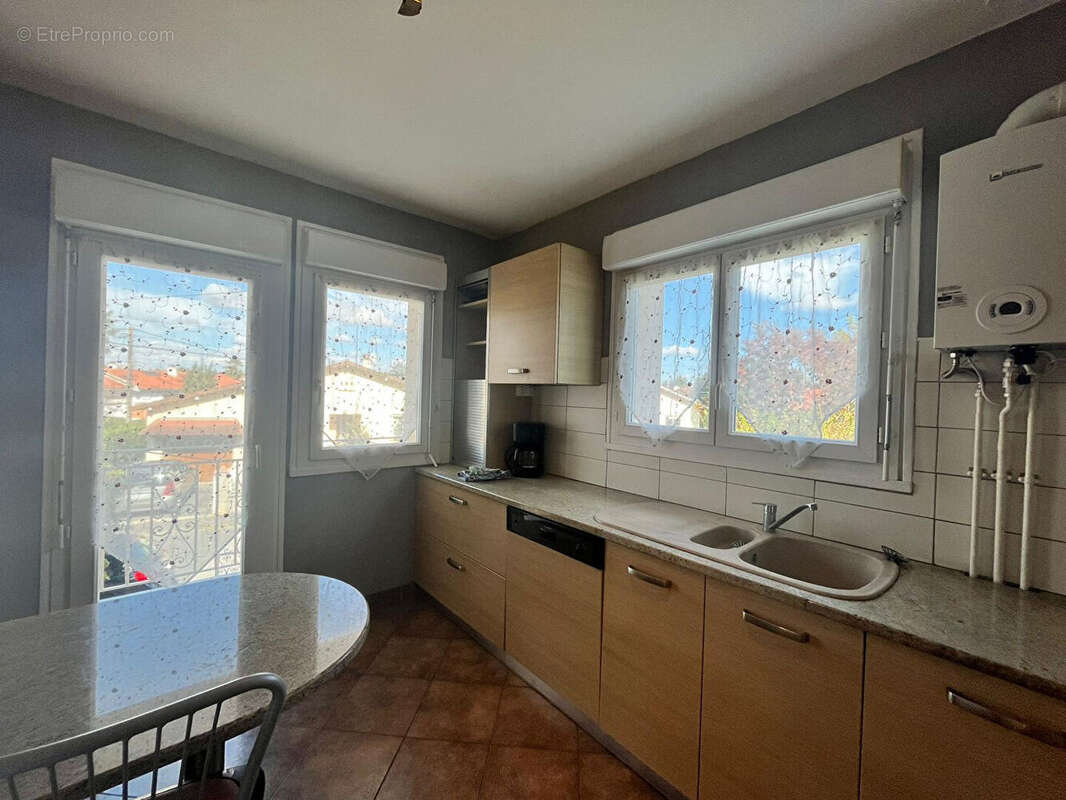 Maison à MAZERES-LEZONS