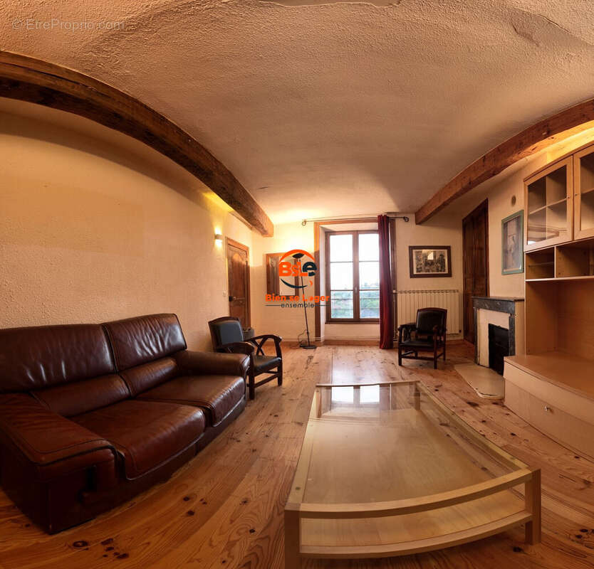 Maison A VENDRE VERTAIZON 5 CHAMBRES   - Maison à VERTAIZON