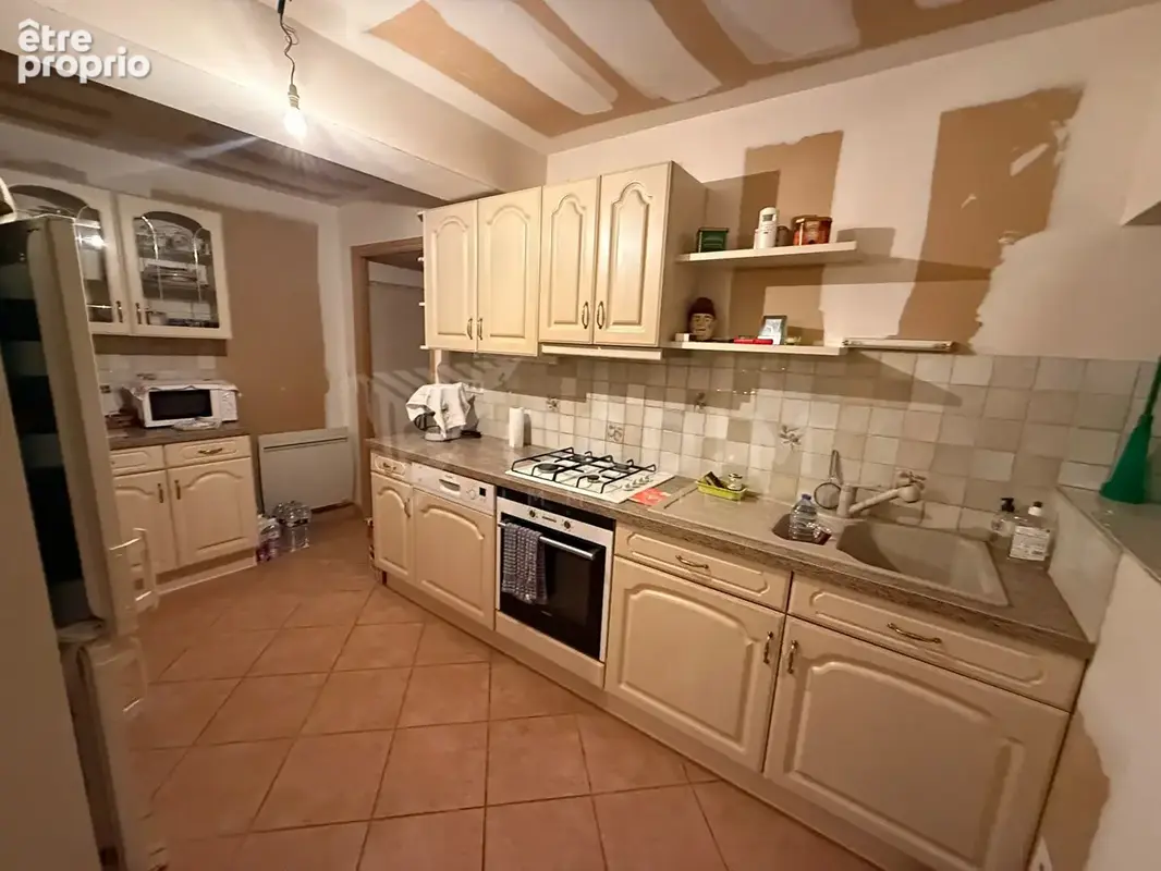 Charmante maison de campagne avec dépendances et plus de 5 000 m² de terrain ! - photo 3