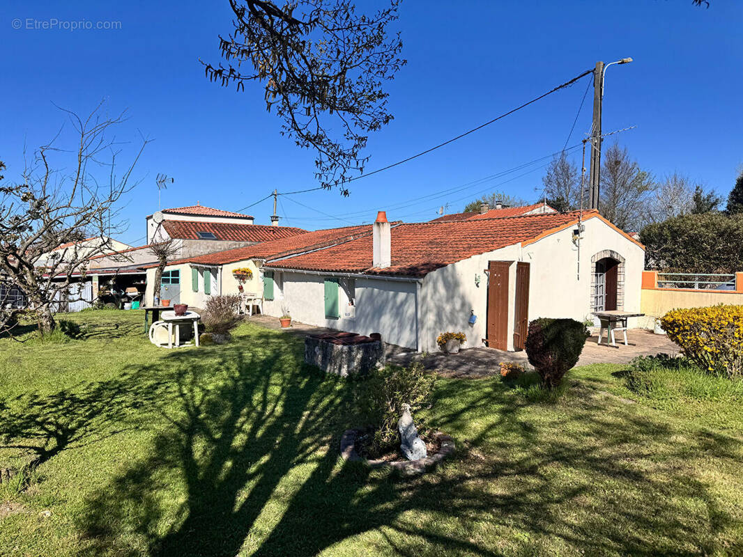 Maison à TONNAY-CHARENTE