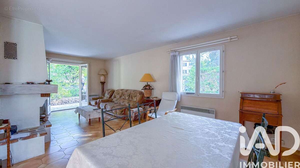 Photo 8 - Maison à FREJUS