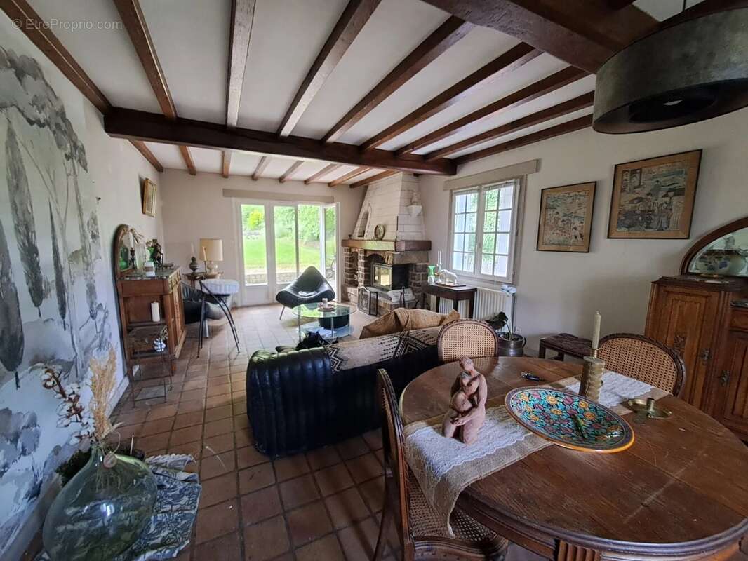 Maison à HUCQUELIERS