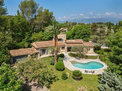 Maison à MOUGINS