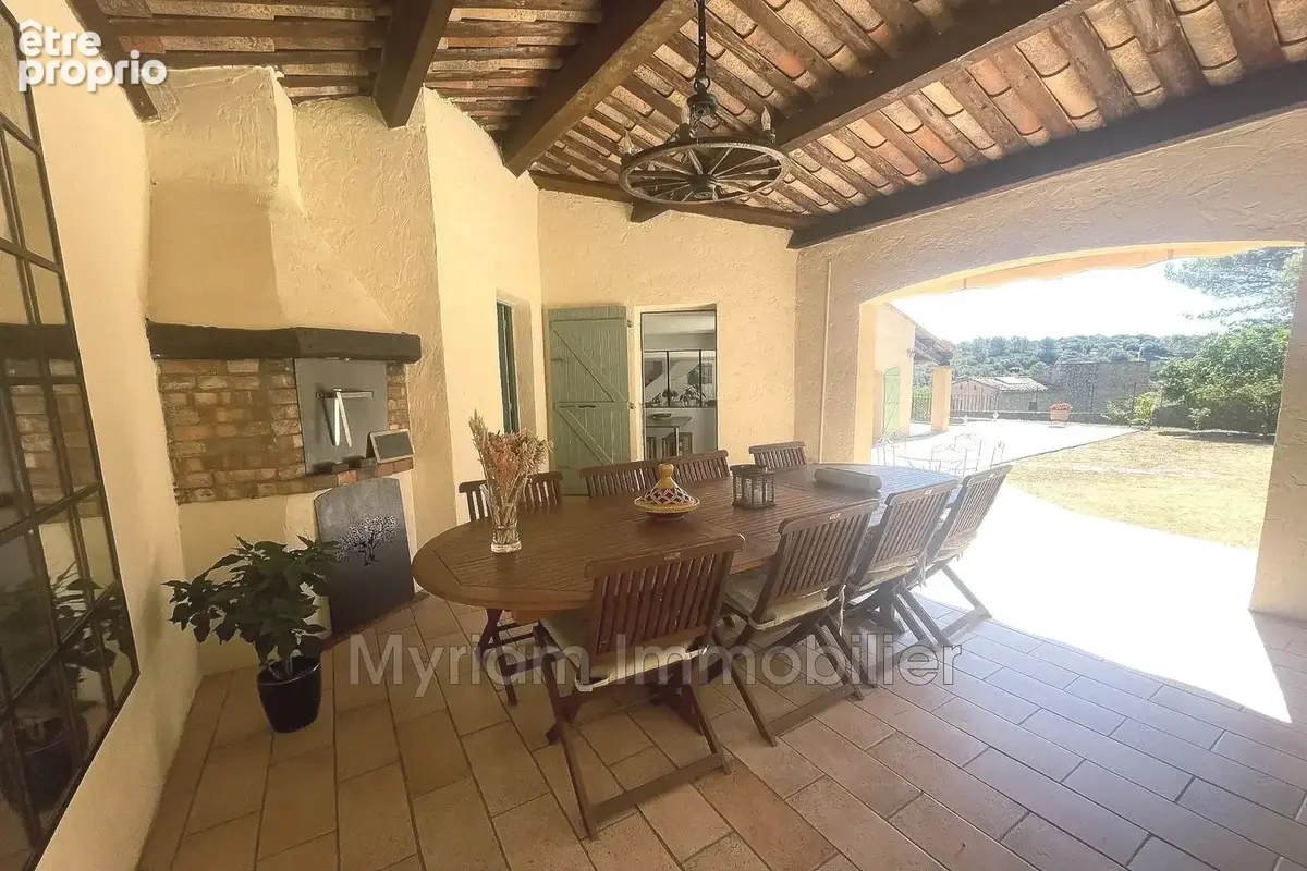 Maison 5 pièces 265 m² à vendre à Peymeinade (06530) - photo 4