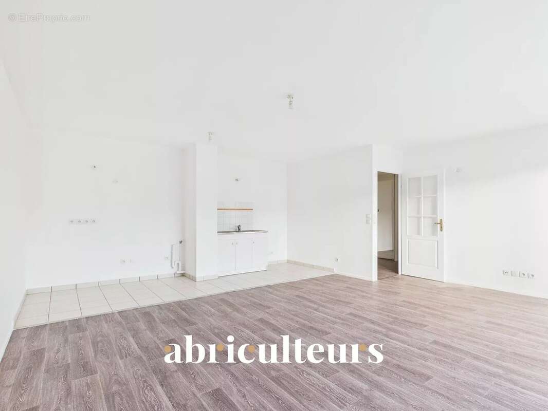 Appartement à SURVILLIERS