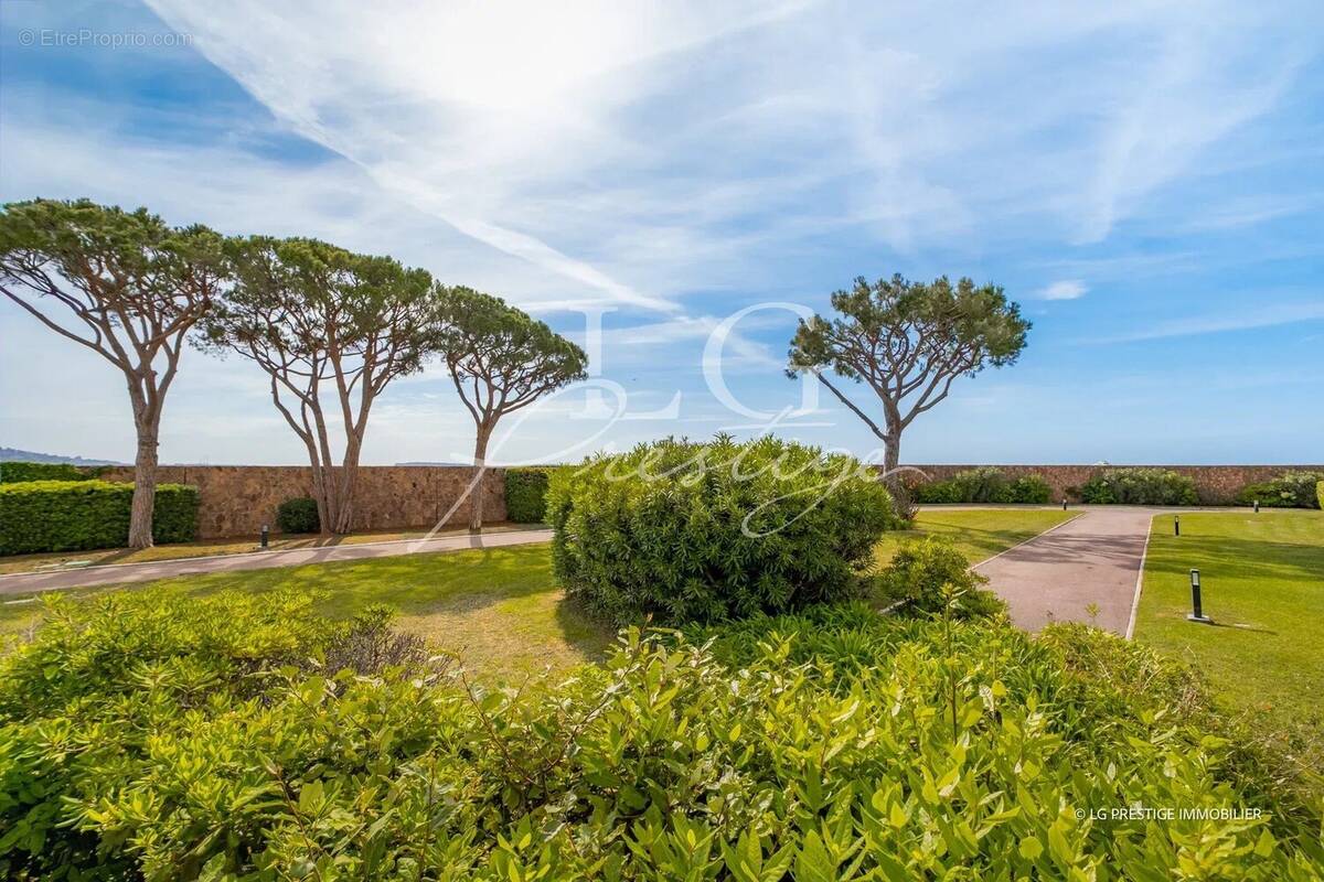 Appartement à MANDELIEU-LA-NAPOULE