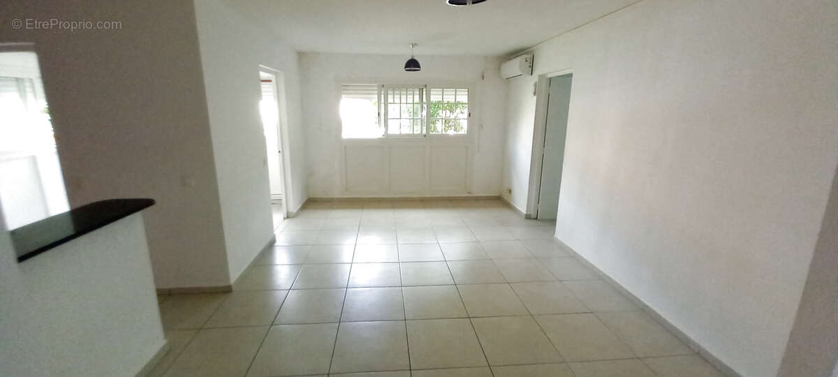 Appartement à LES ABYMES