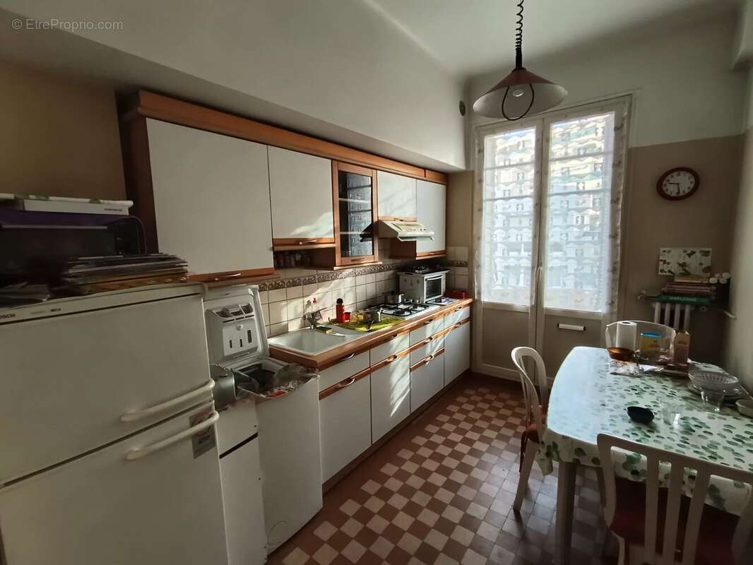 F2 de 56.45m² aux Musiciens + CAVE + GARAGE - photo 3