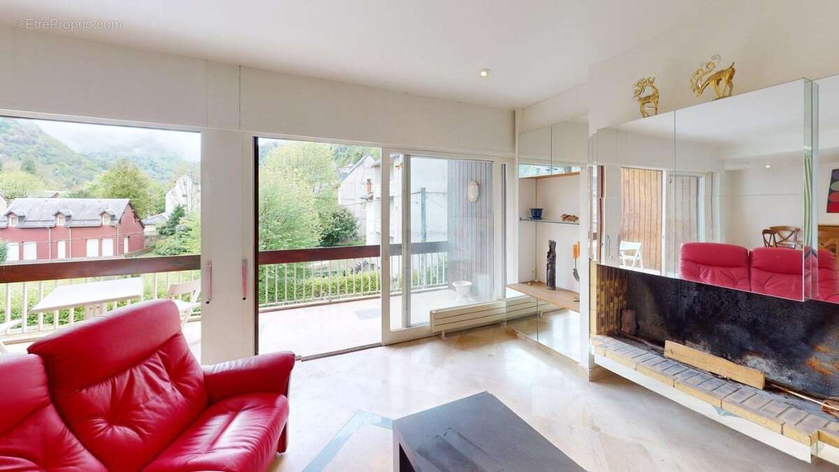 Charmant appartement de type 4 de 112 m² avec Terrasse Plein Sud et Vue Panoramique à Bagnères-de-Luchon - photo 20