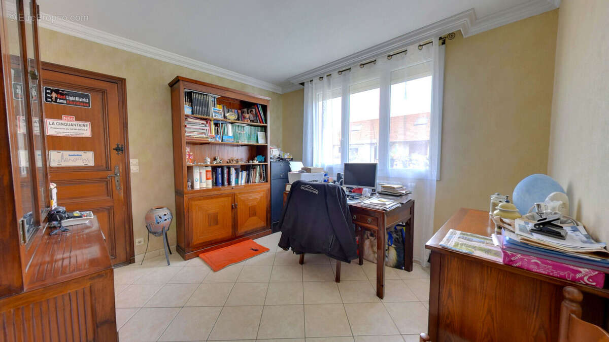 Maison à ROISSY-EN-BRIE