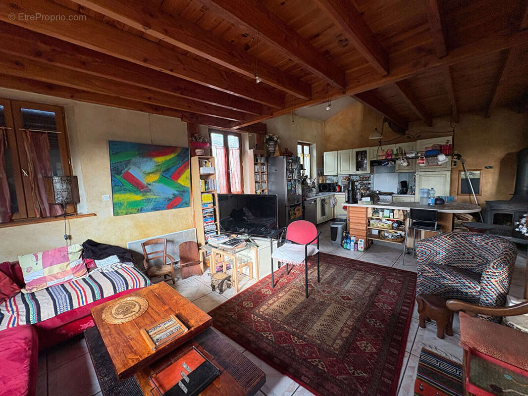 Maison à VERNEUIL-SUR-VIENNE