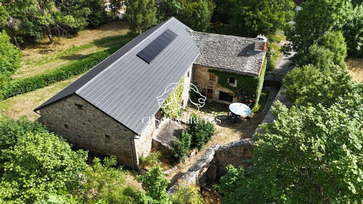 Maison à SAINT-JULIEN-CHAPTEUIL