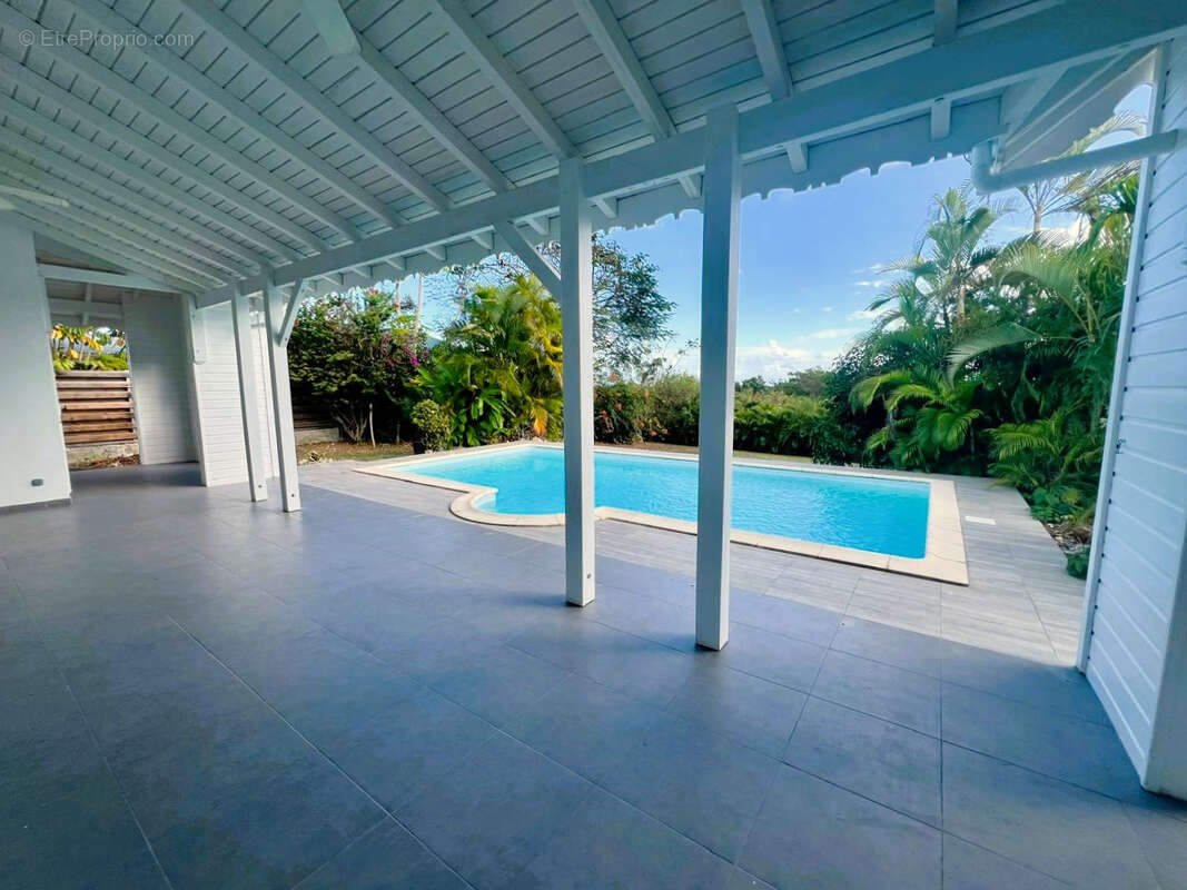 Maison à SAINT-FRANCOIS