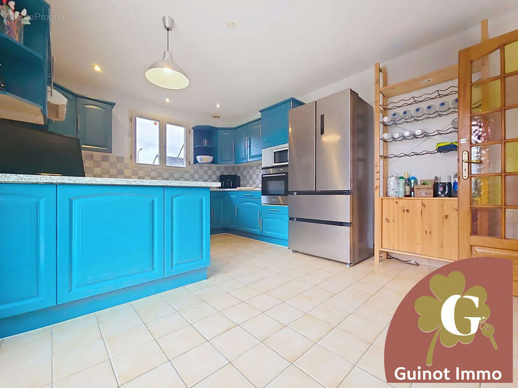 Maison à SAINT-NICOLAS-DE-LA-TAILLE