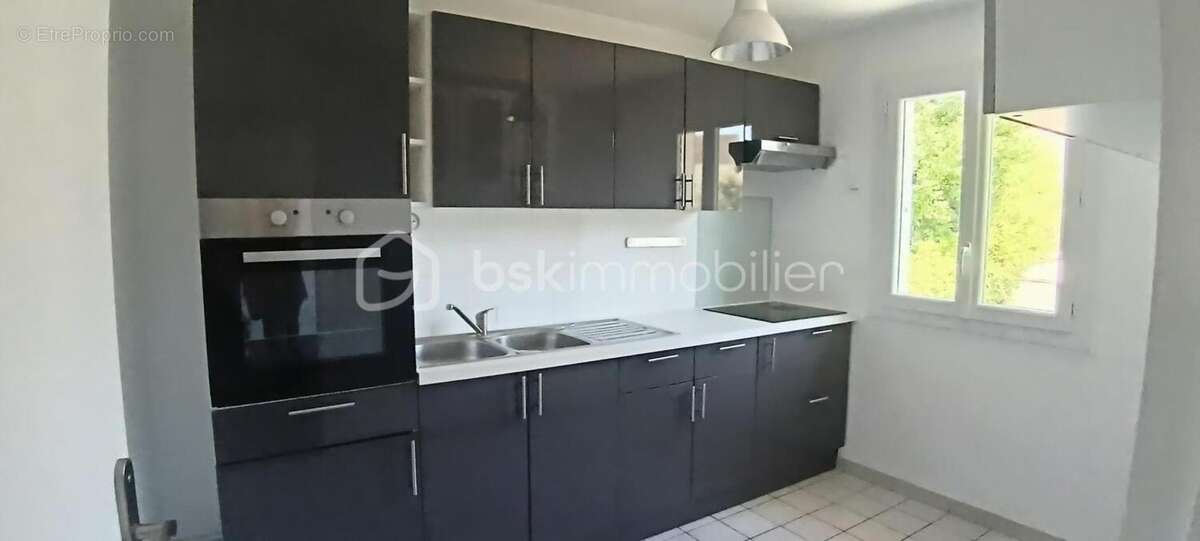 Spacieux duplex 2 chambres et box proche gare et centre ville - photo 5