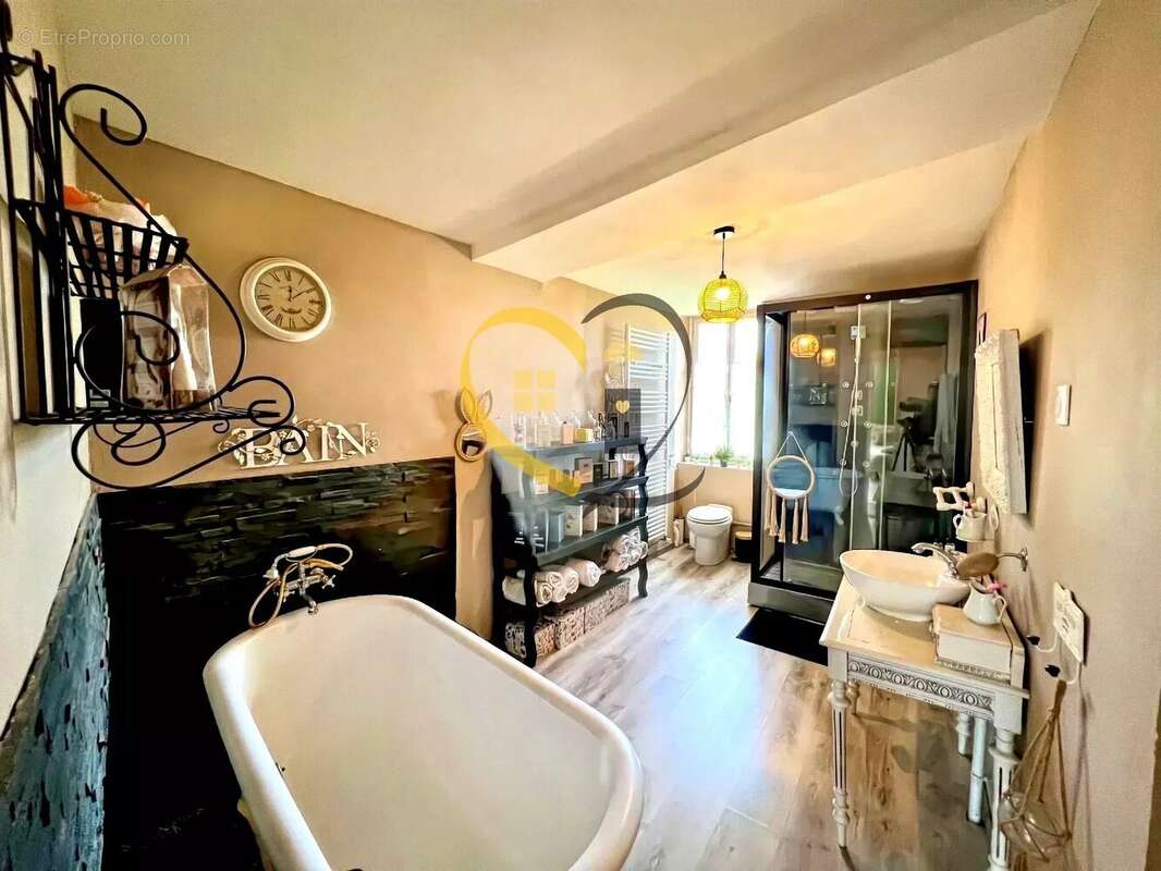 Maison à LA BUSSIERE