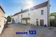 Maison à VILLY