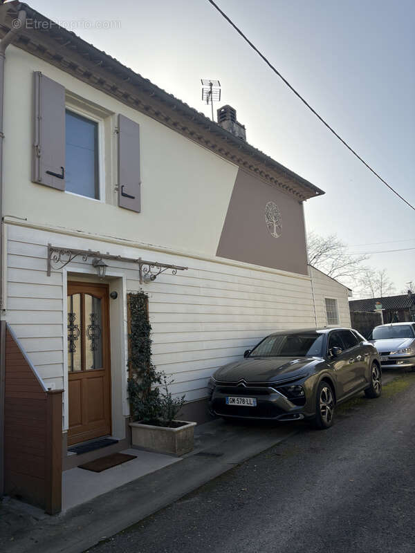 Maison à VAYRES