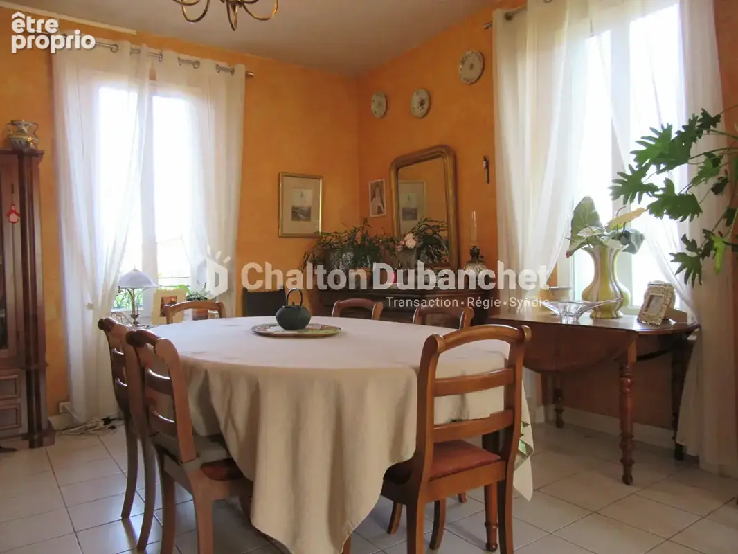Maison Saint Jodard 8 pièce(s) 170 m2 - photo 3