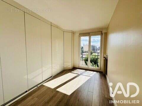Photo 9 - Appartement à NANTERRE