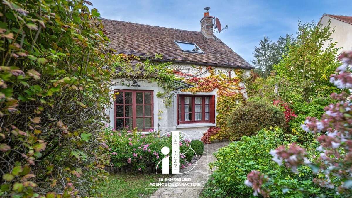 Maison à FONTAINEBLEAU