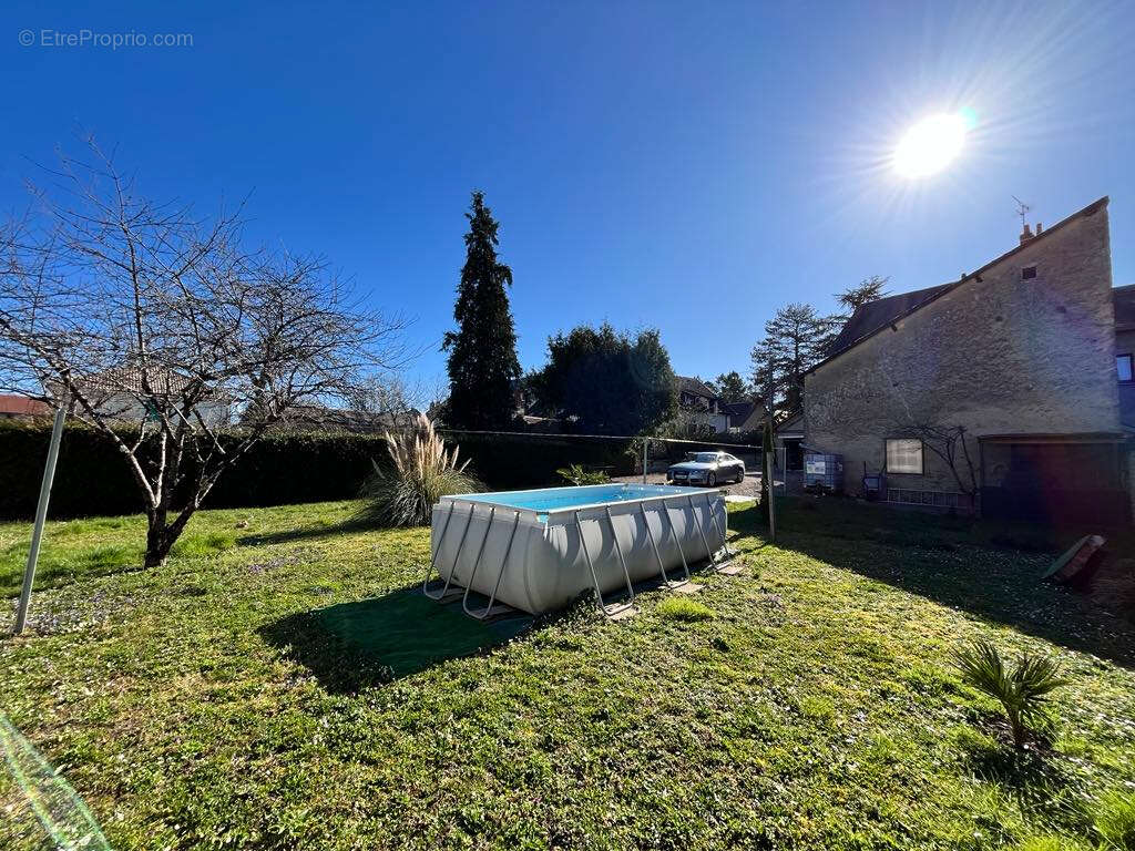 Maison à LA GUERCHE-SUR-L&#039;AUBOIS