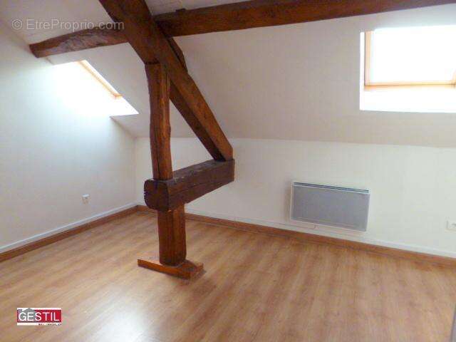 Appartement à NEUVILLE-SUR-OISE