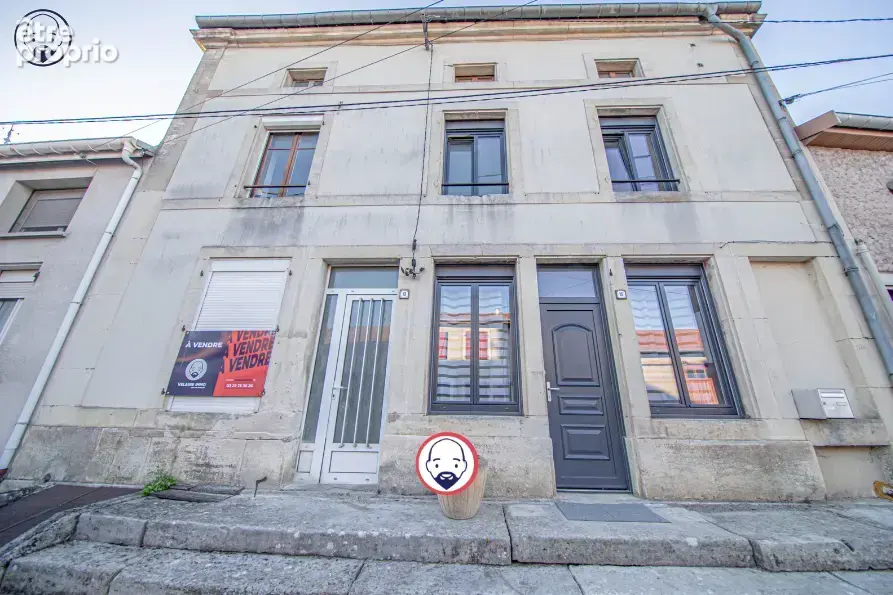 Maison à TREVERAY