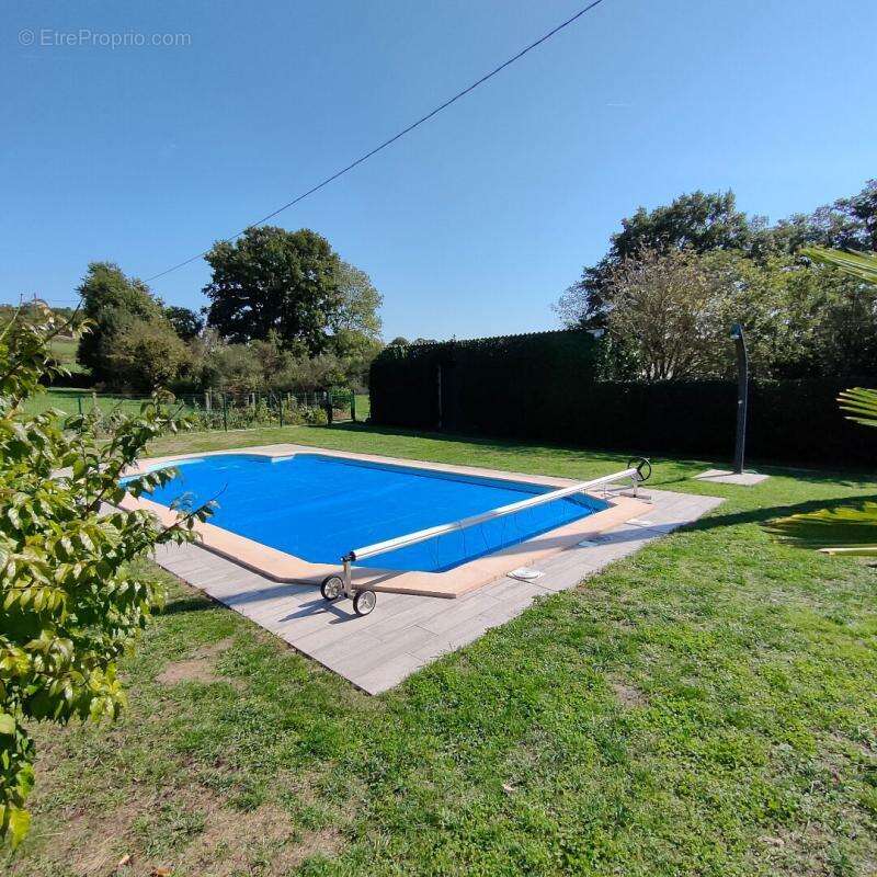 Maison à MORTAGNE-SUR-SEVRE