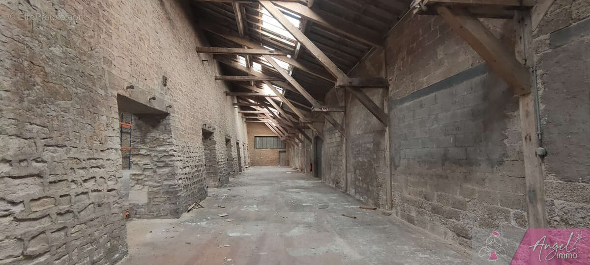 Appartement à GENEUILLE
