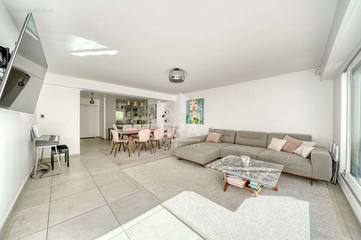 Appartement à VILLE-D&#039;AVRAY