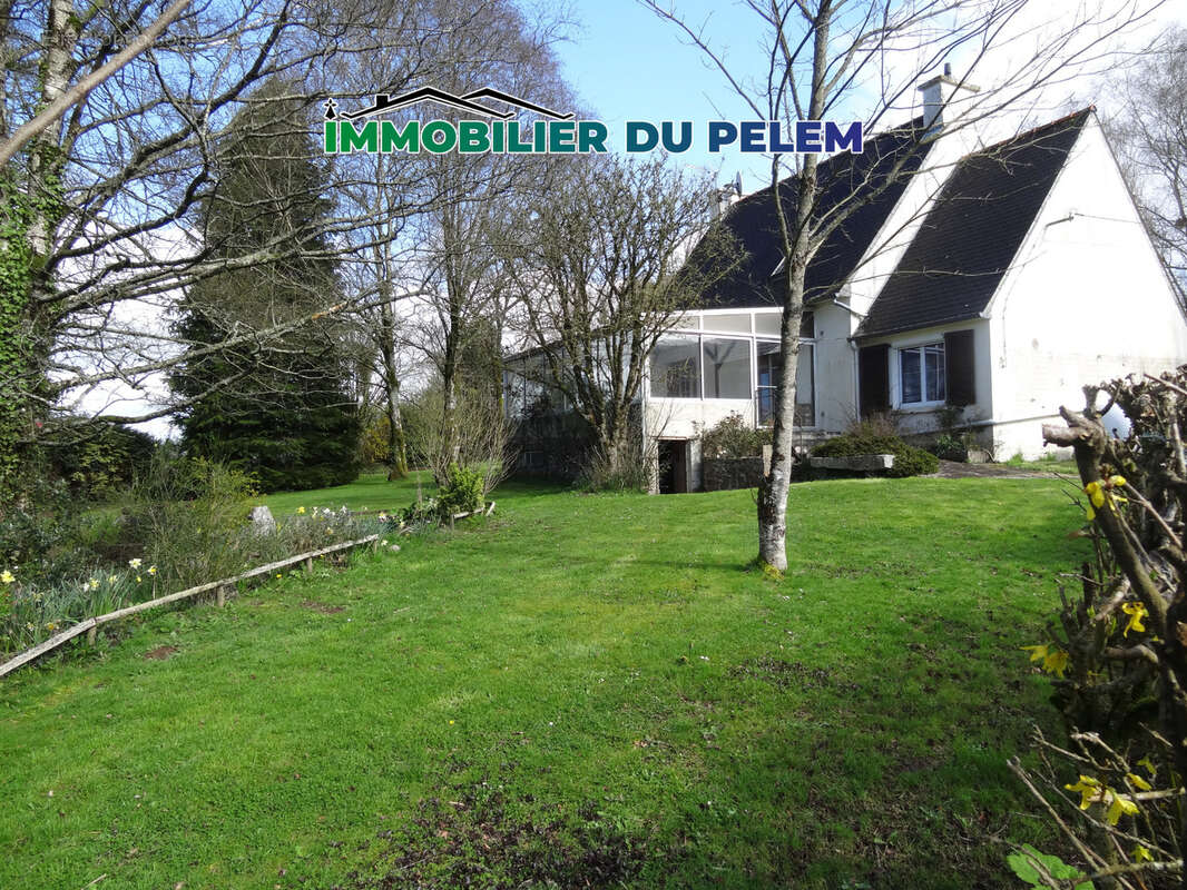 Maison à PLOUNEVEZ-QUINTIN