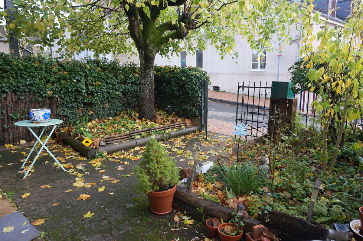 Maison à SAINT-HONORE-LES-BAINS