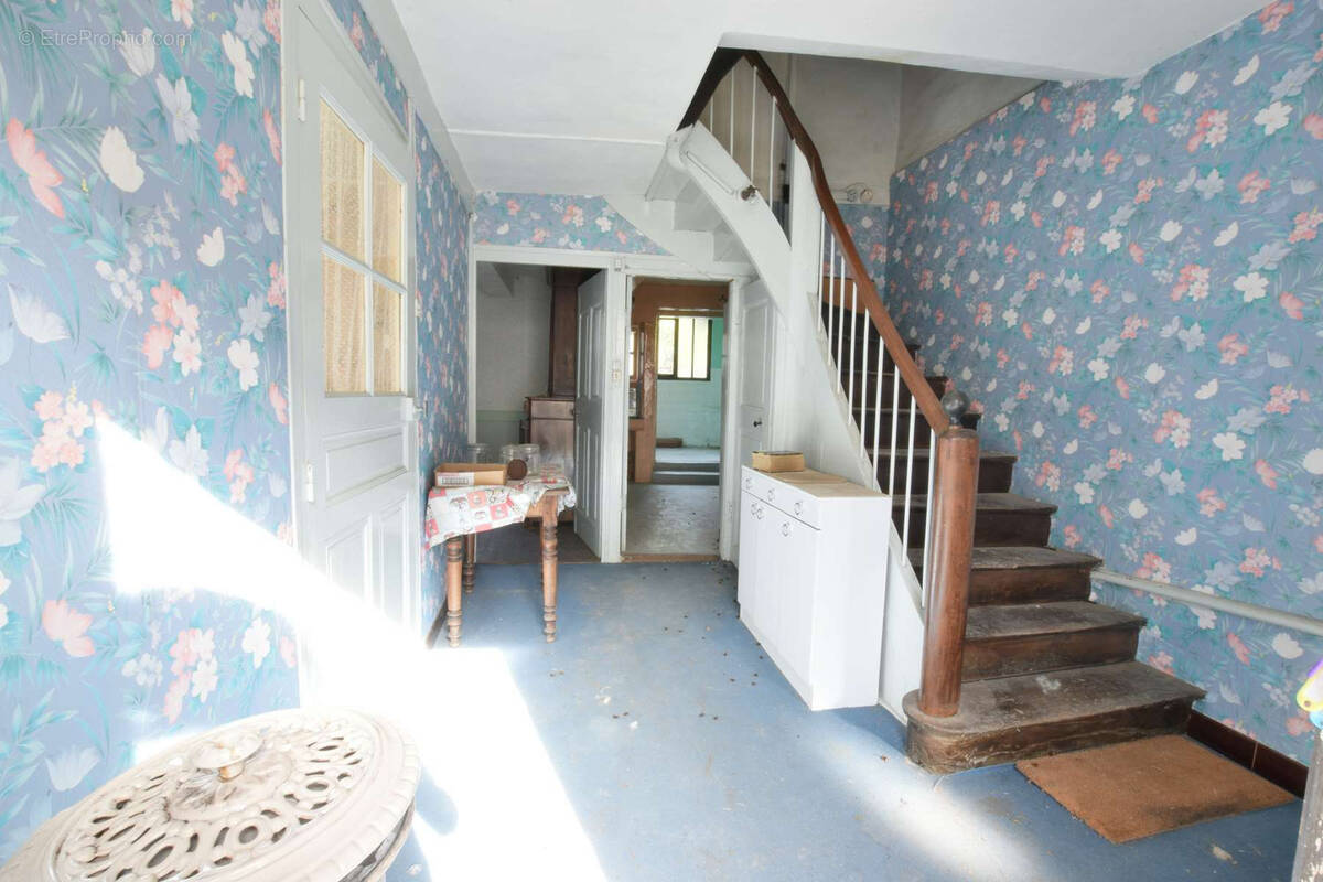 Maison à SAINT-AUPRE