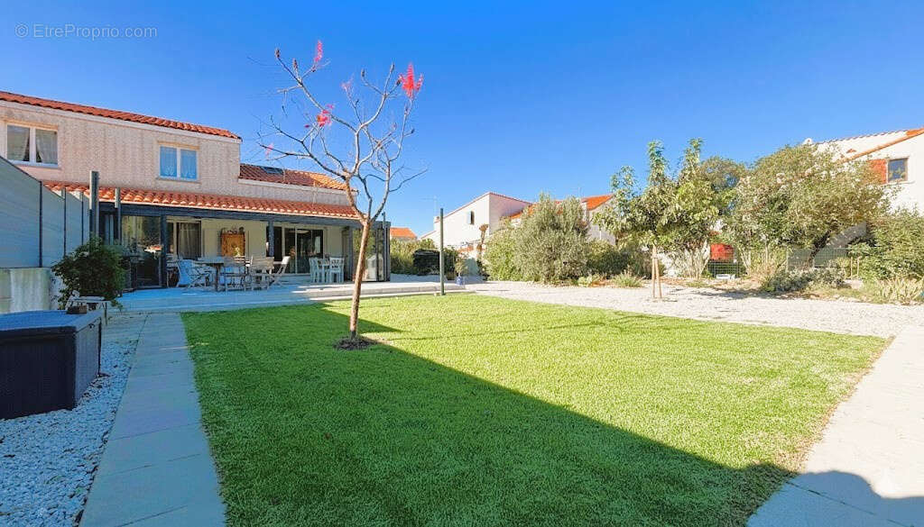 Maison à TORREILLES